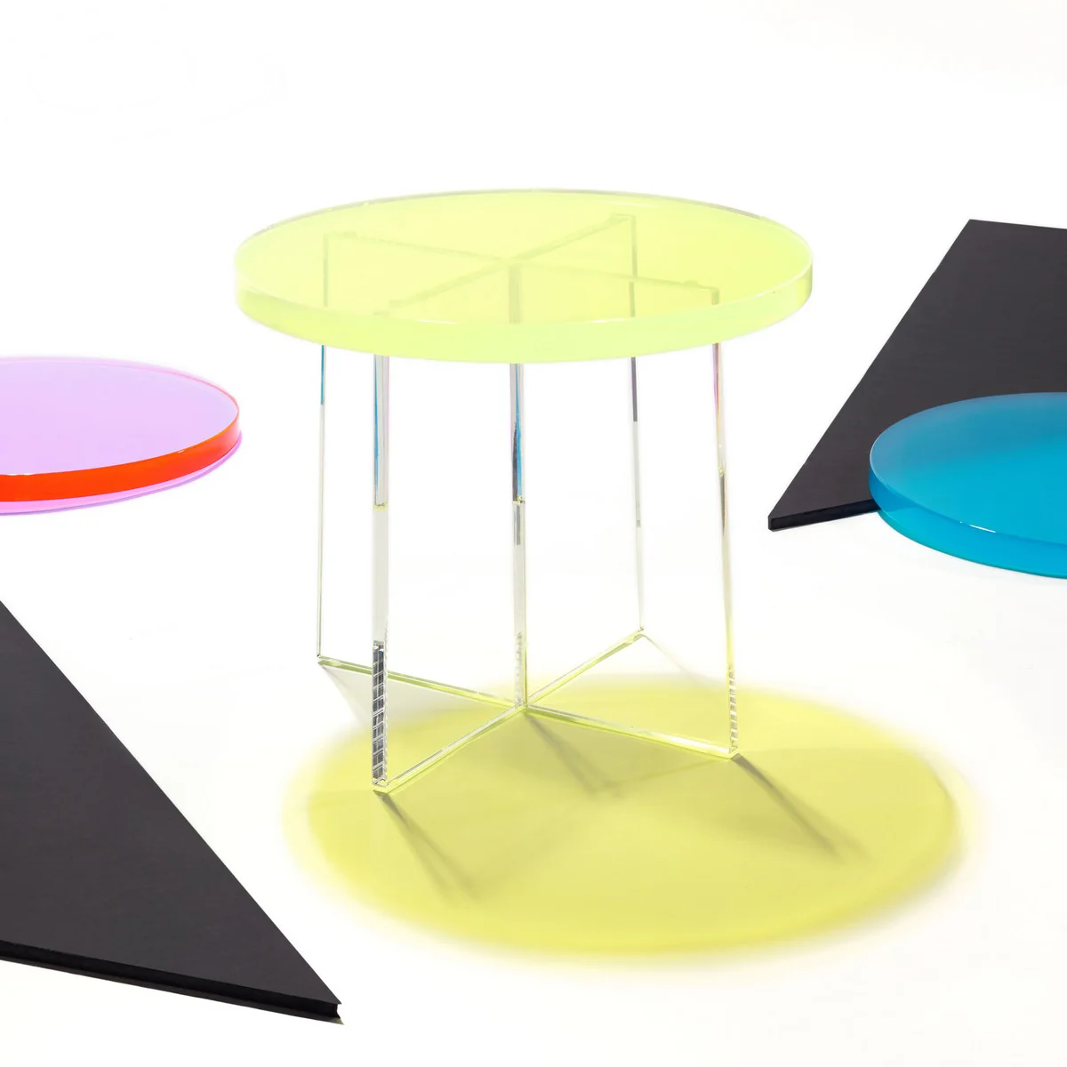 Safavieh Edwards Acryllic Accent Table - Neon - Image 5