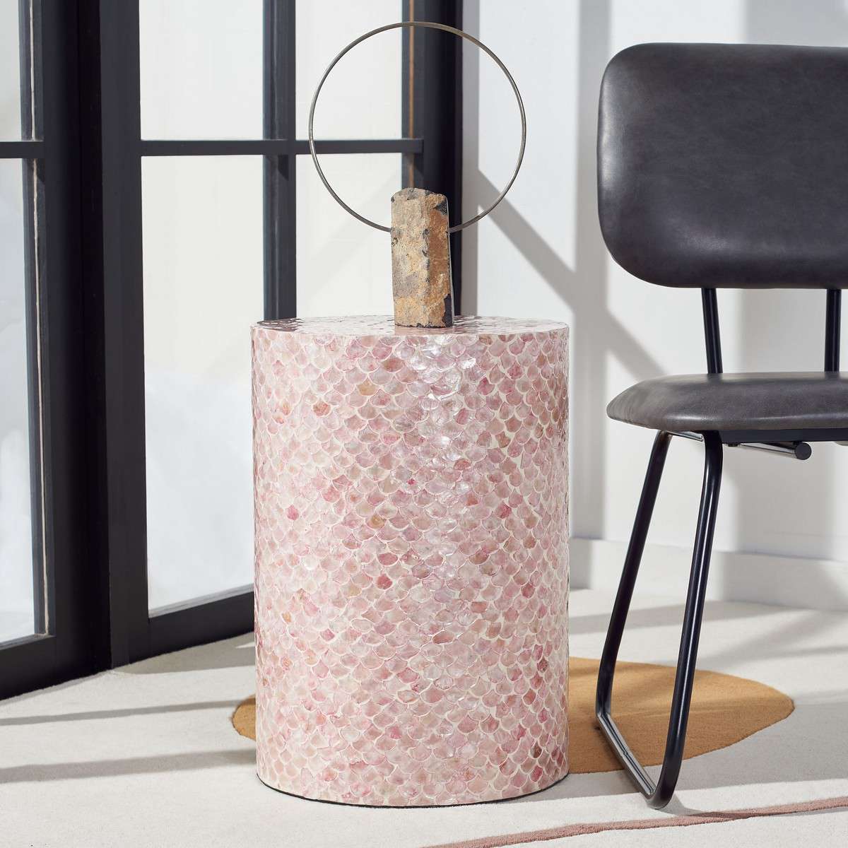 Safavieh Emberlyn Round Accent Table - Pink - Image 4