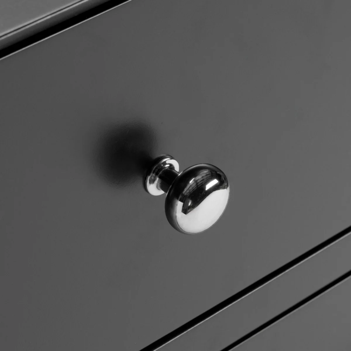 Safavieh Madden Retro Dresser - Black and Silver - Image 4