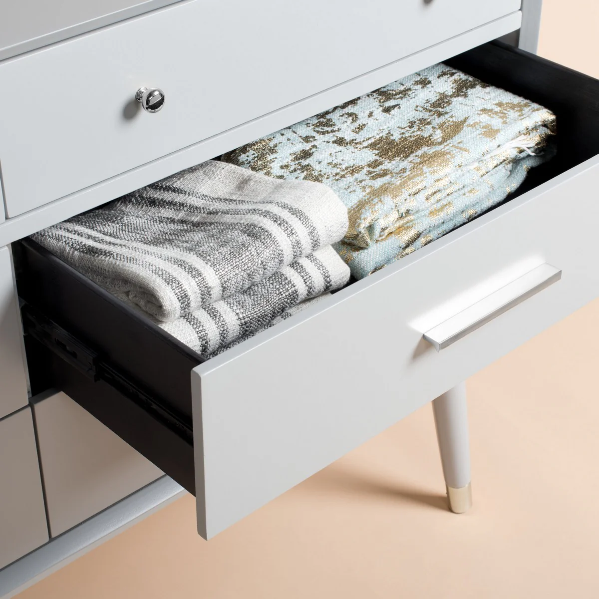 Safavieh Madden Retro Dresser - Gray and Silver - Image 5