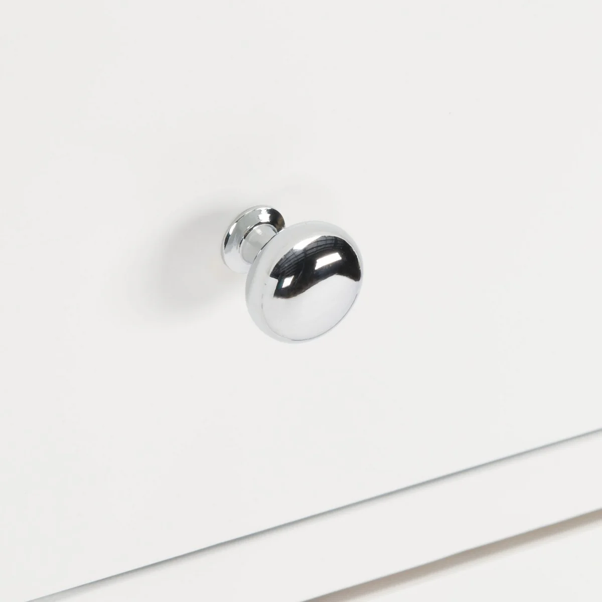 Safavieh Madden Retro Dresser - White and Silver - Image 4
