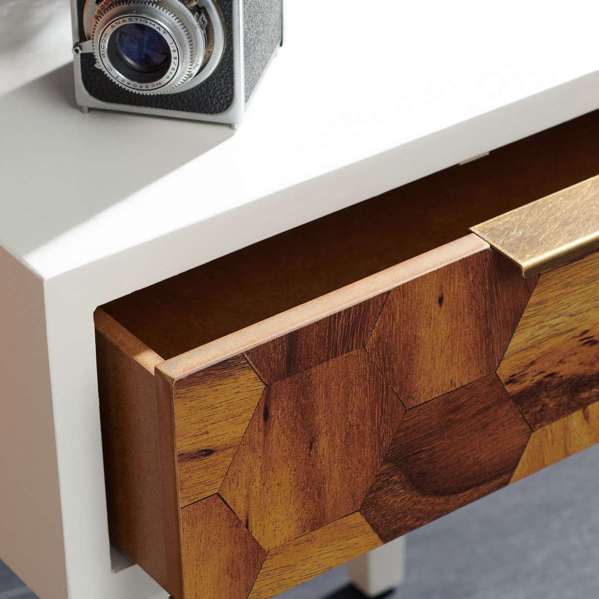 Safavieh Nilo 1 Drawer Accent Table - White - Image 4