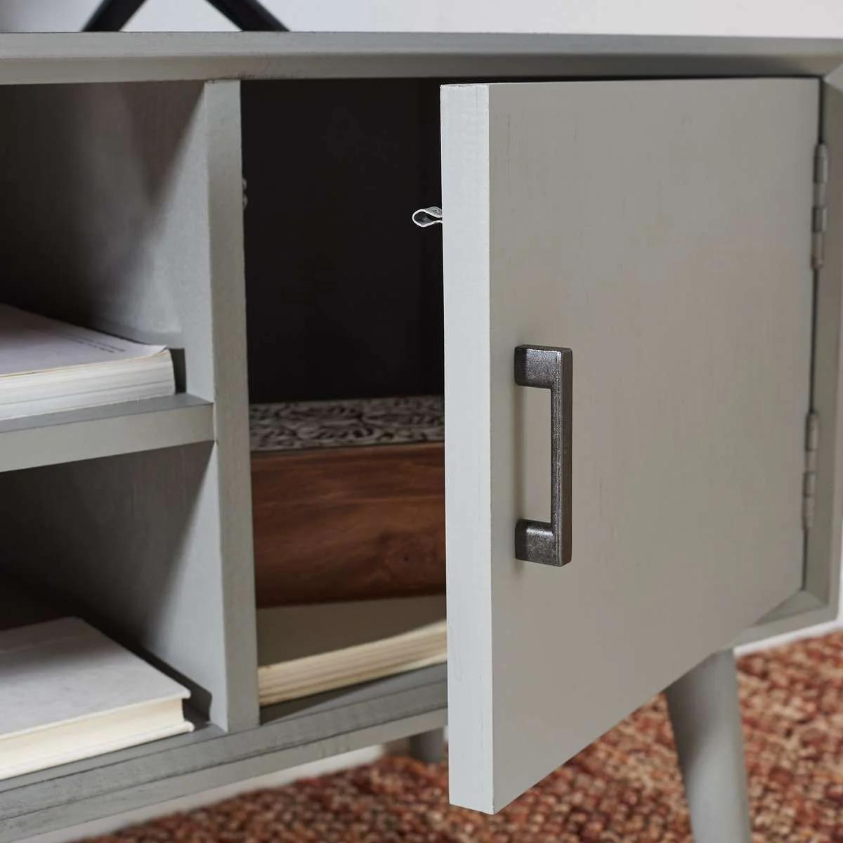 Safavieh Sorrel Mid Century 2 Door 1 Shelf Media Stand - Distressed Gray - Image 4