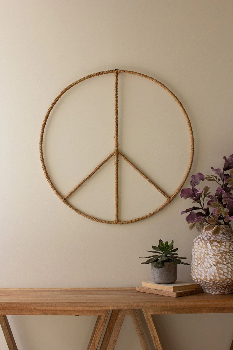 Seagrass And Iron Wall Hanging Peace Sign (Min 2) By Kalalou - Image 2