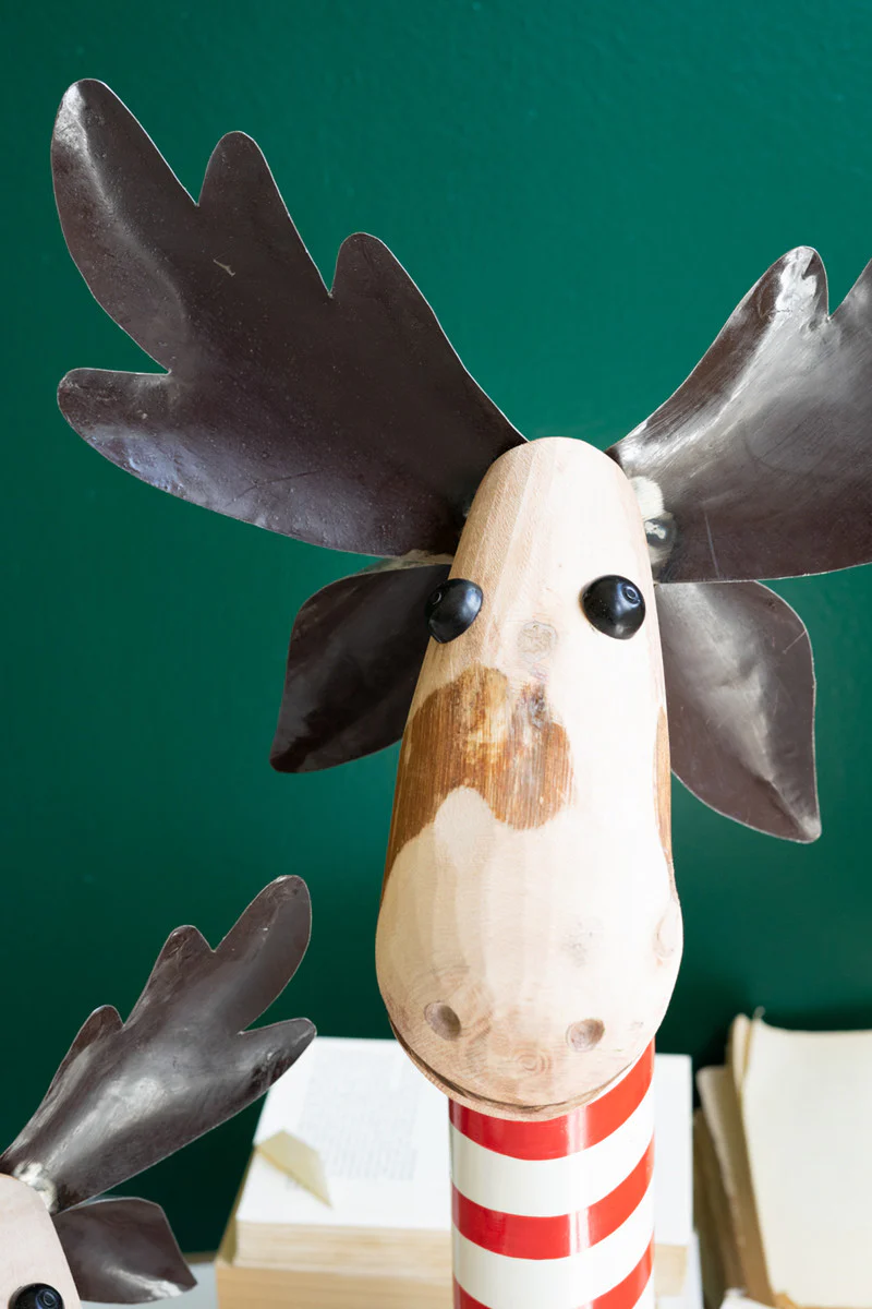 Set 2 Recycled Iron Moose W Red & Whte Painted Wood Bases By Kalalou - Image 2