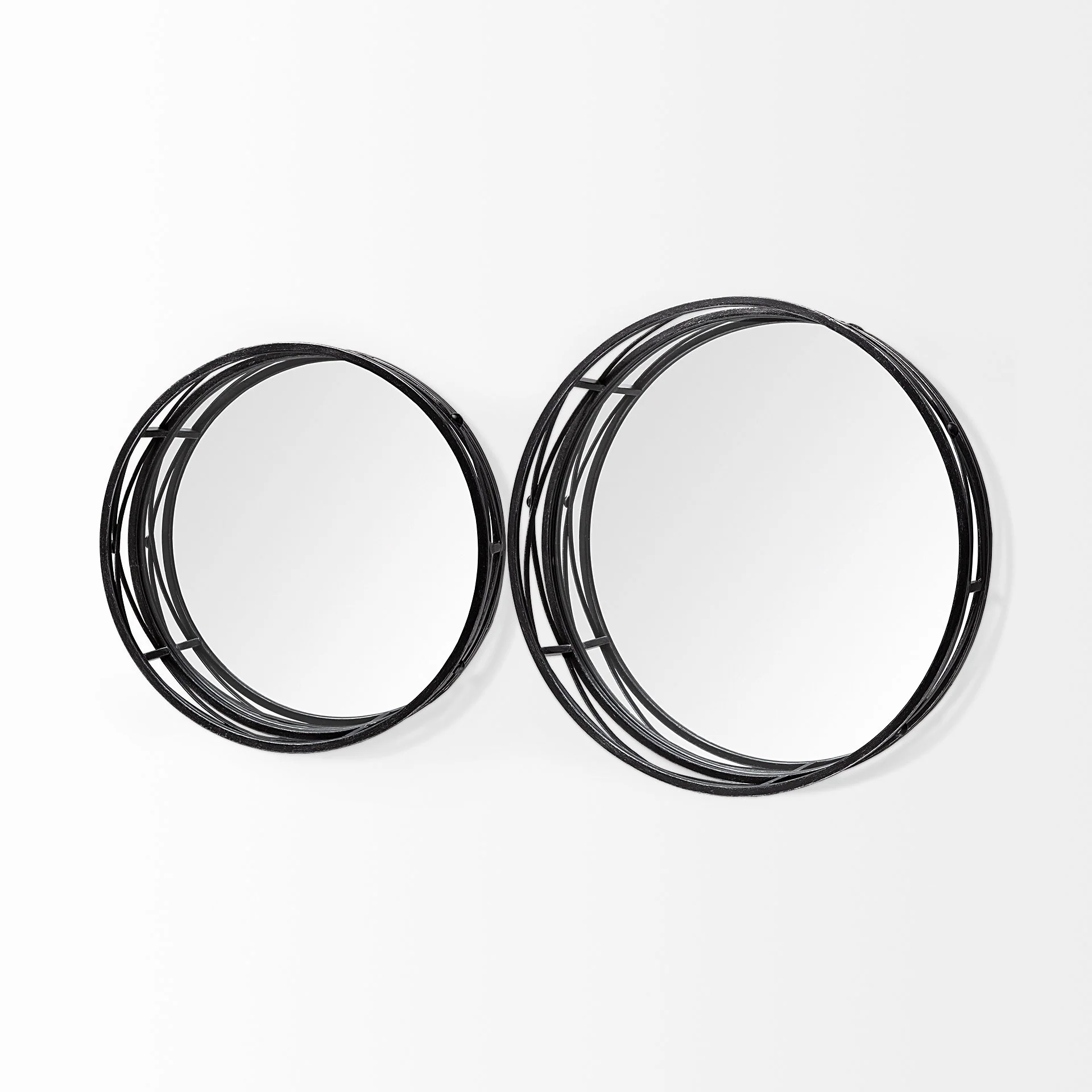 Set Of 2 Round Matte Black Metal With Mirrored Glass Bottom Trays By Homeroots - Image 6