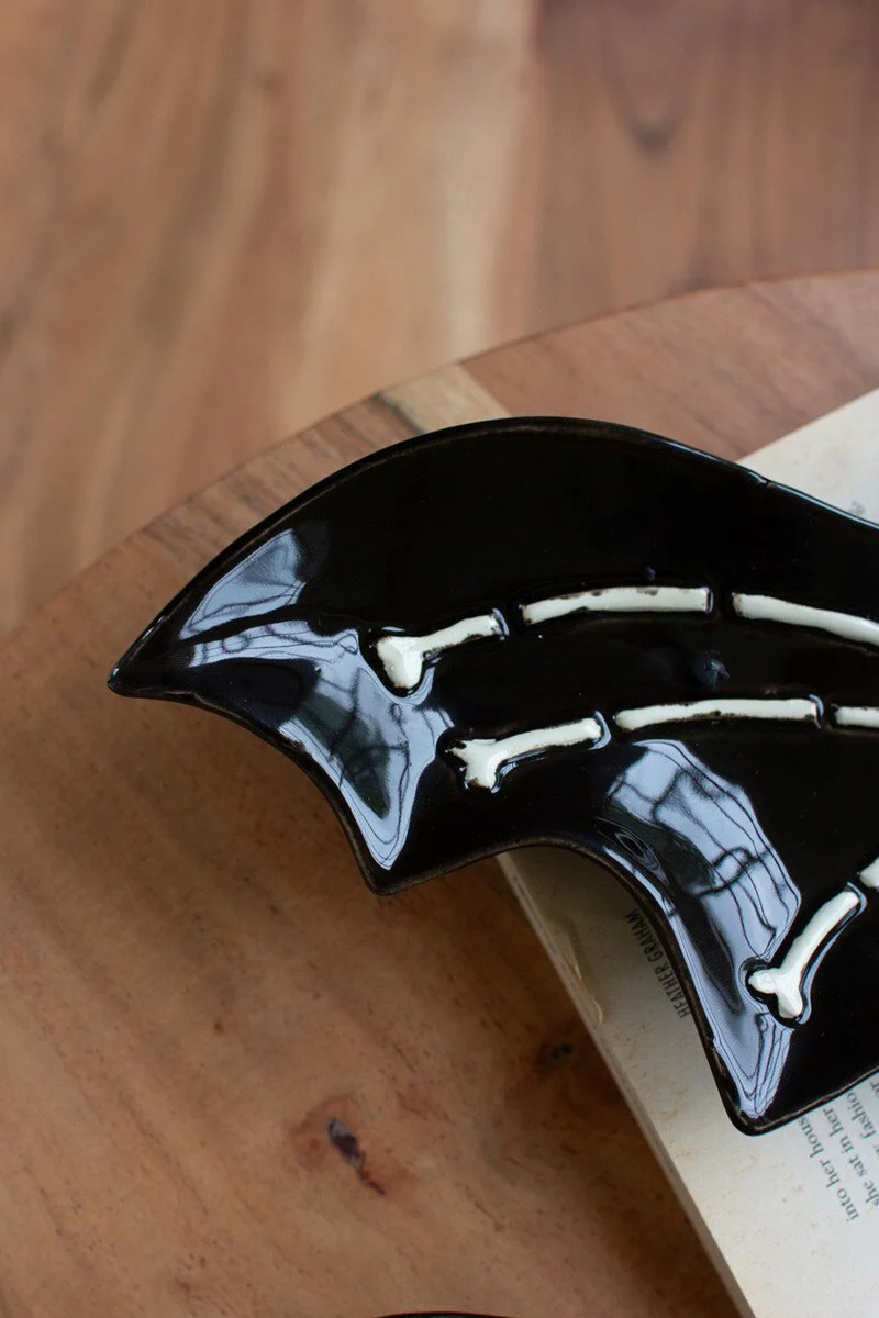 Set Of Two Nesting Ceramic Bat Serving Platter (Min 2) By Kalalou - Image 3
