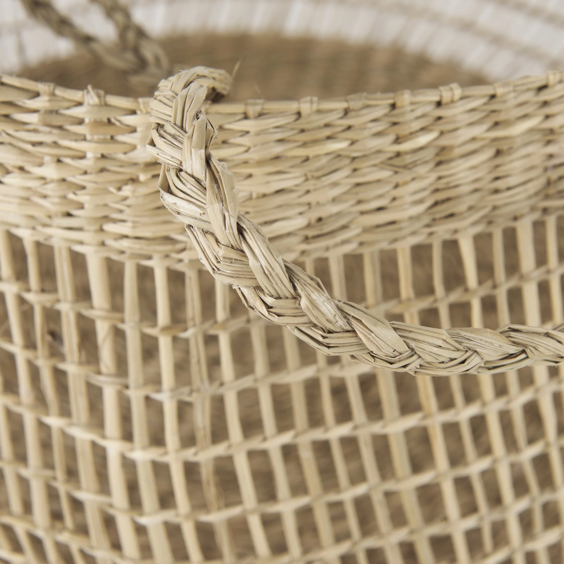 Set of Two Wicker Storage Baskets with Long Handles By Homeroots - Image 5