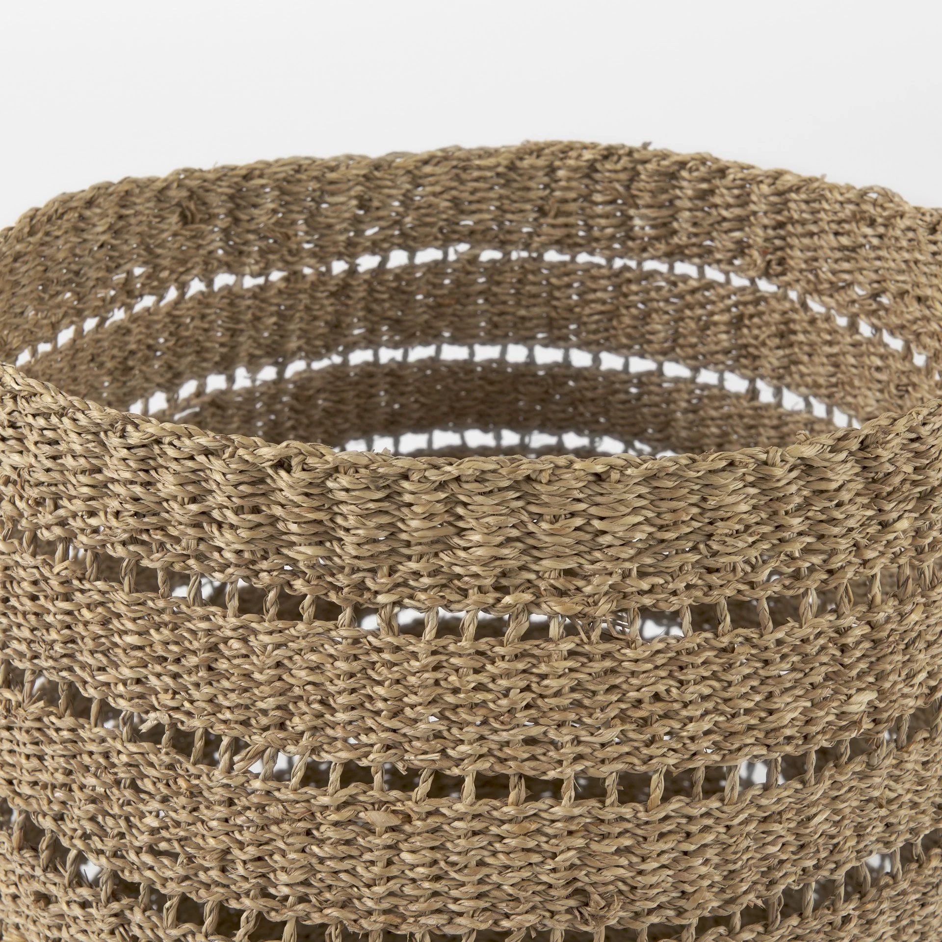Set of Two Woven Wicker Storage Baskets By Homeroots - Image 4