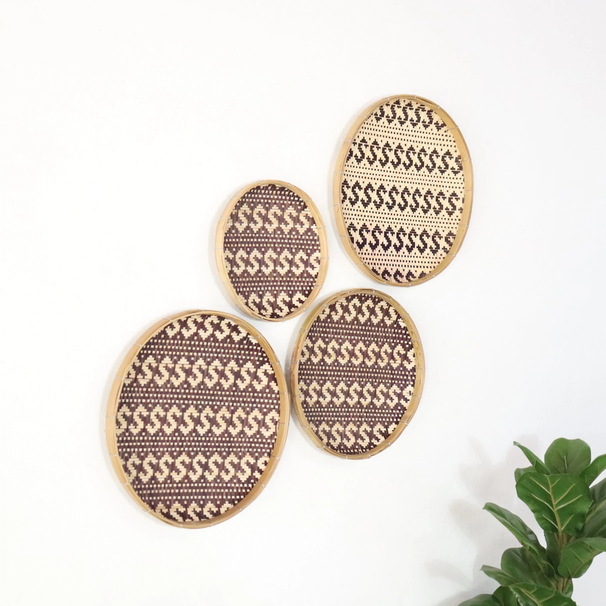Si Ree - Wall Hanging Art DeCor Set Of 4 By Thaihome - Image 3