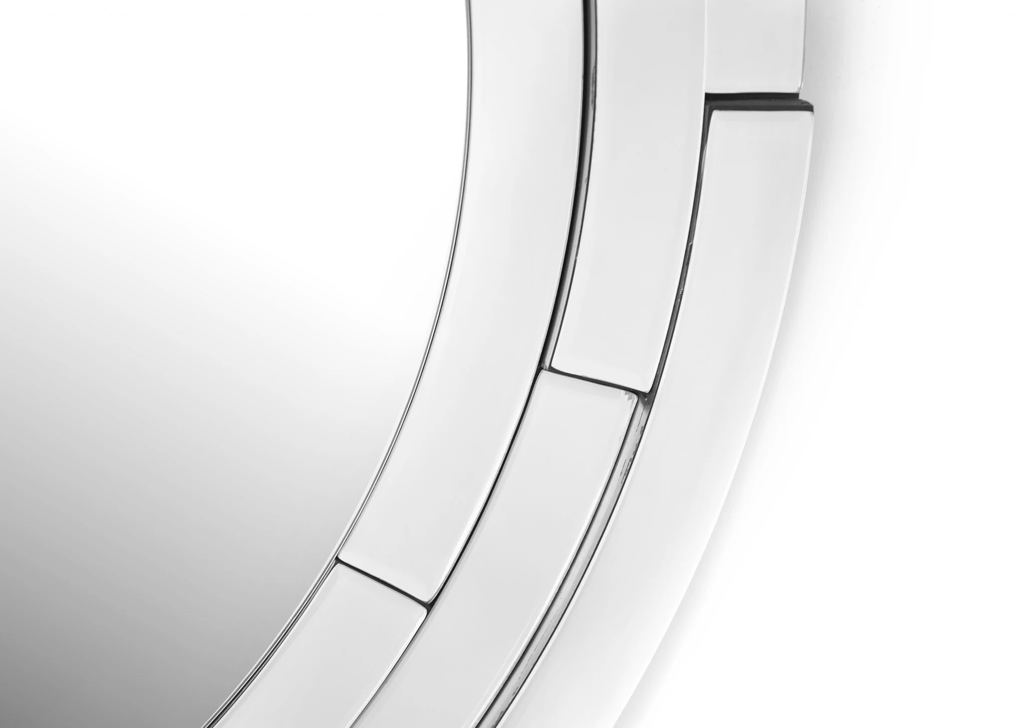 Silver 3D Framed Mirror By Homeroots - Image 5