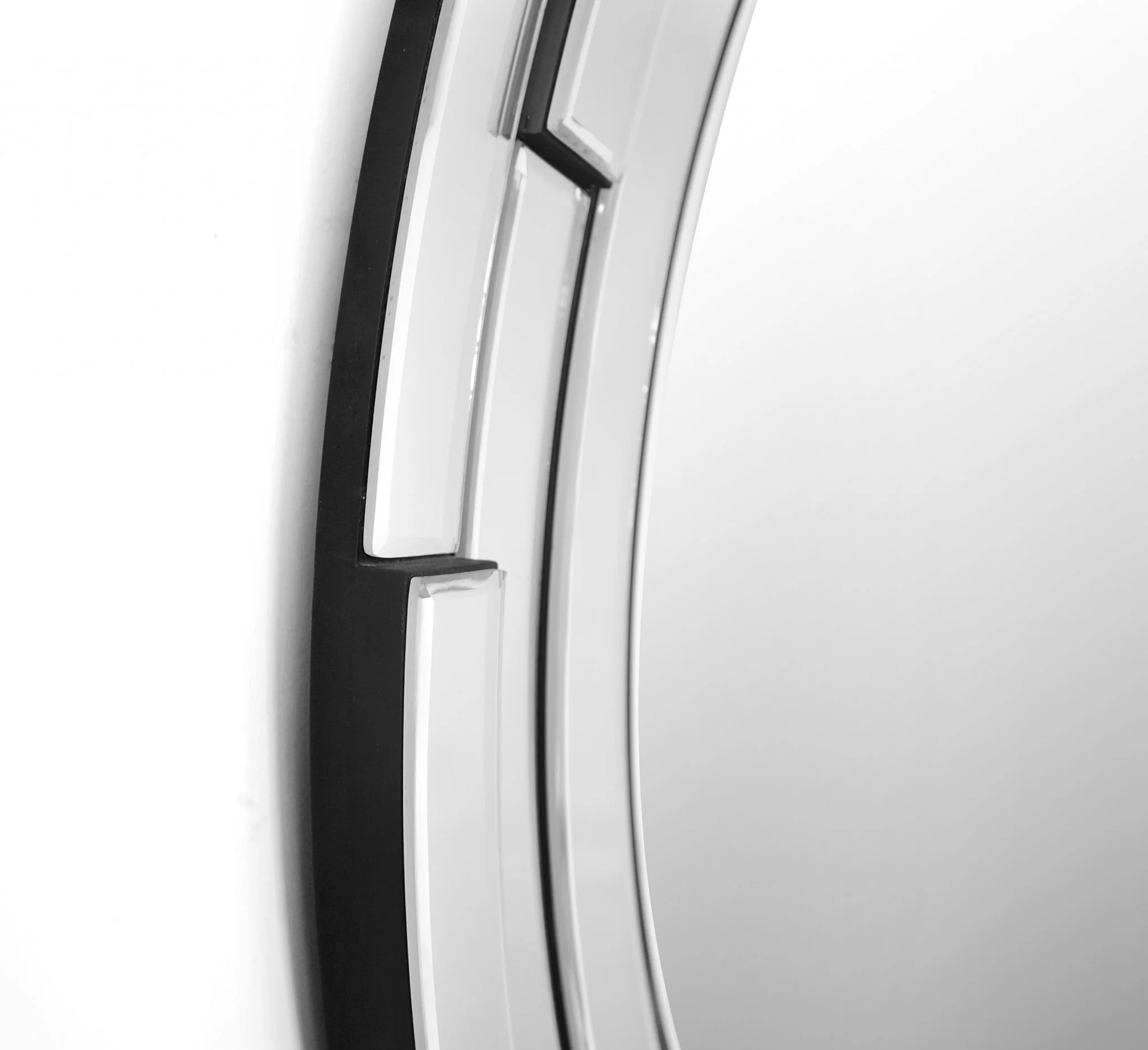 Silver 3D Framed Mirror By Homeroots - Image 6