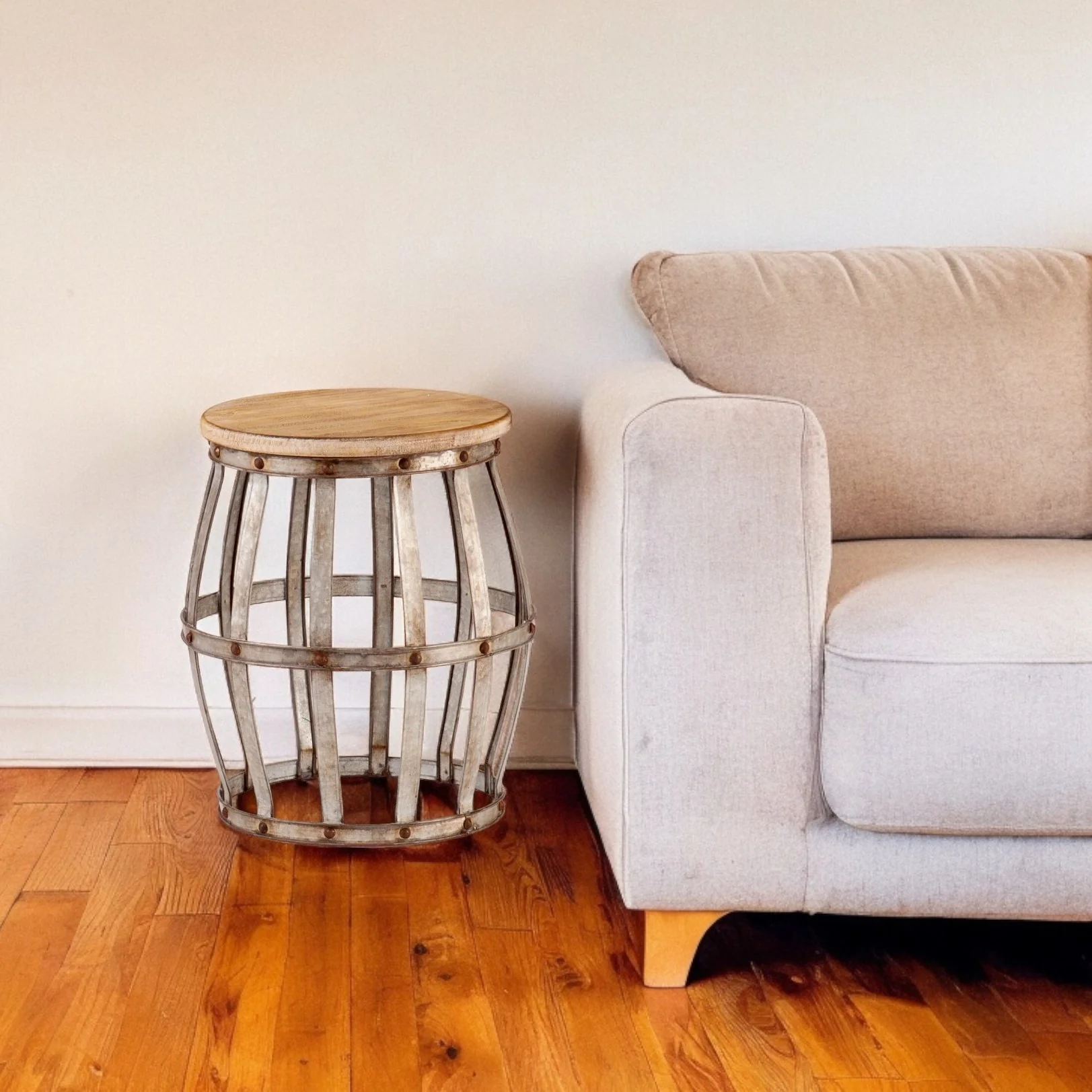 Silver And Natural Manufactured Wood Round End Table By Homeroots - Image 3