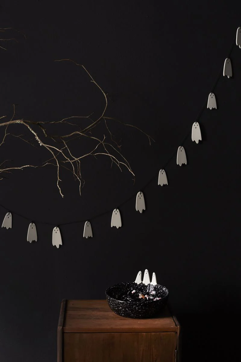 Spooky Ghost Garland By Accent Decor - Image 3
