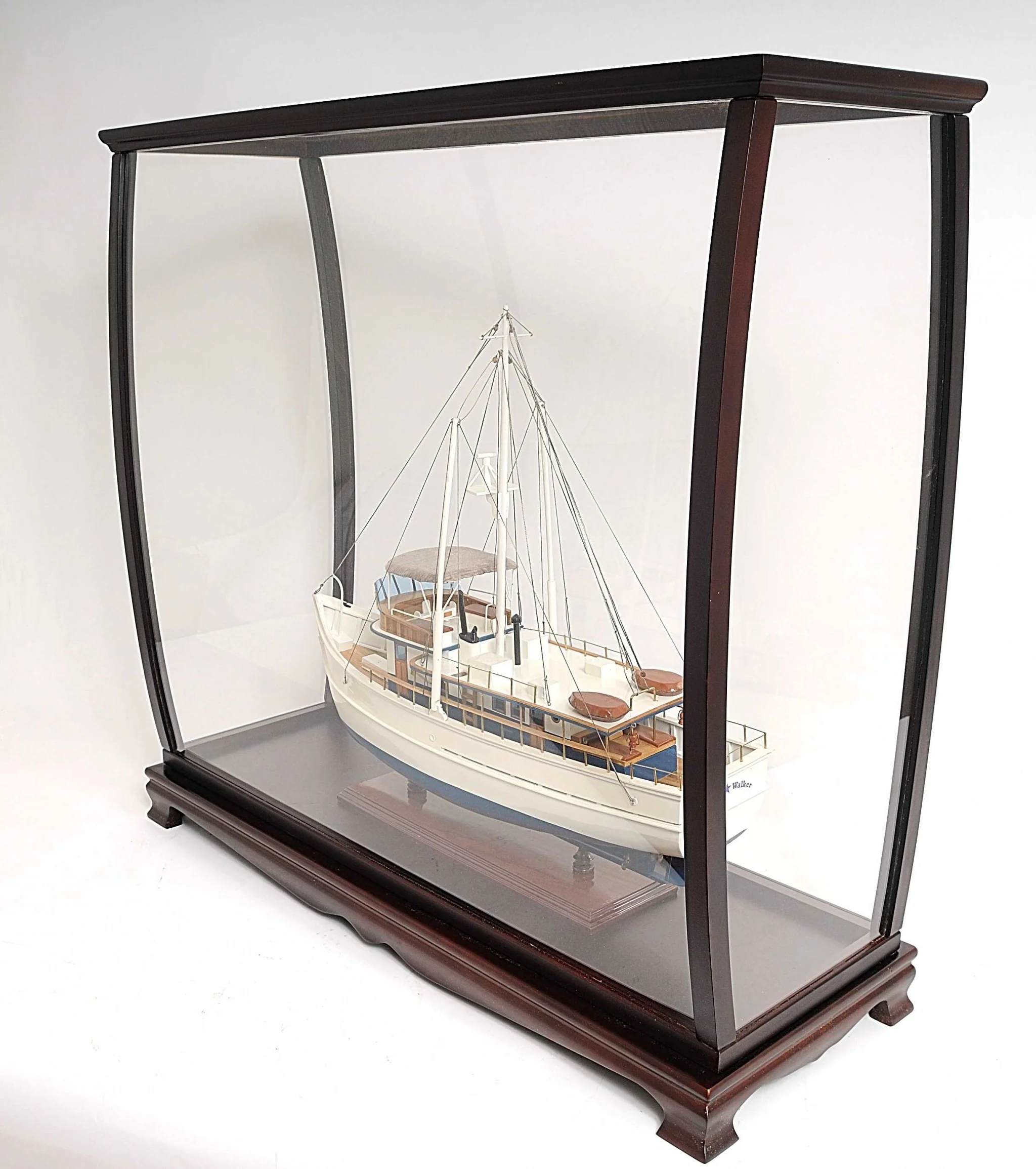 Table Top Display Case By Homeroots - Image 3