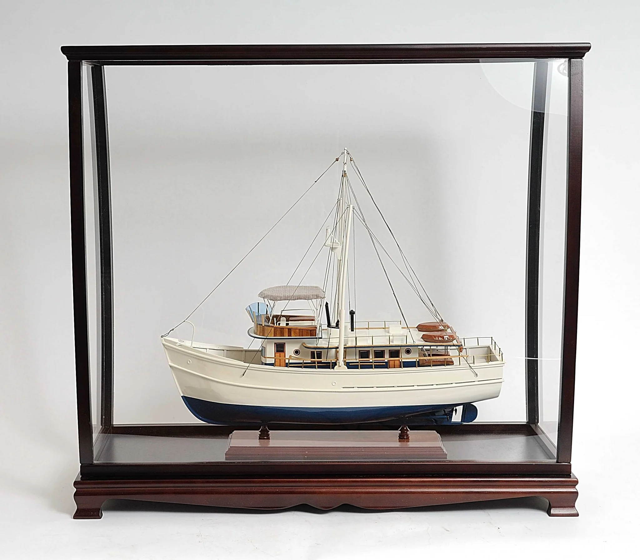 Table Top Display Case By Homeroots - Image 4
