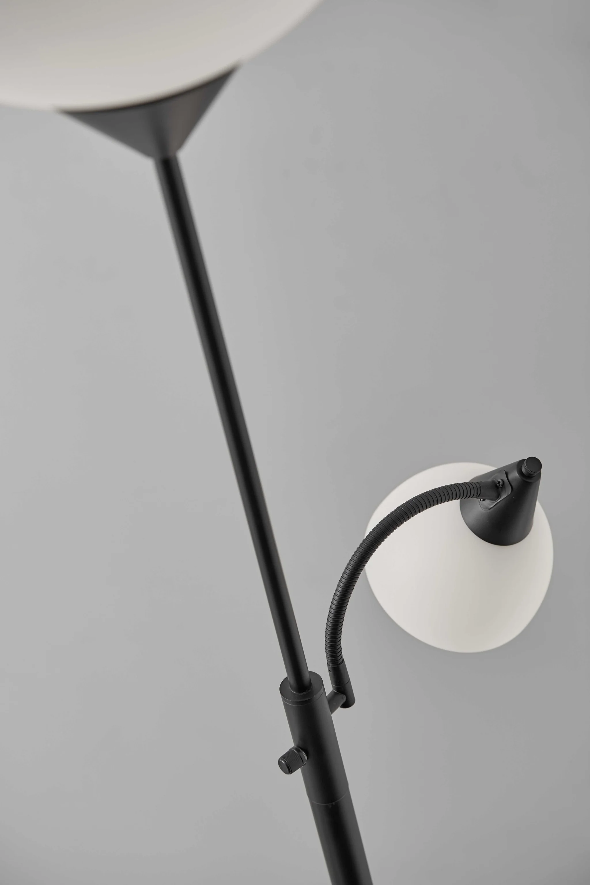 Torchiere Plus Chairside Floor Lamp in Black Metal By Homeroots - Image 3