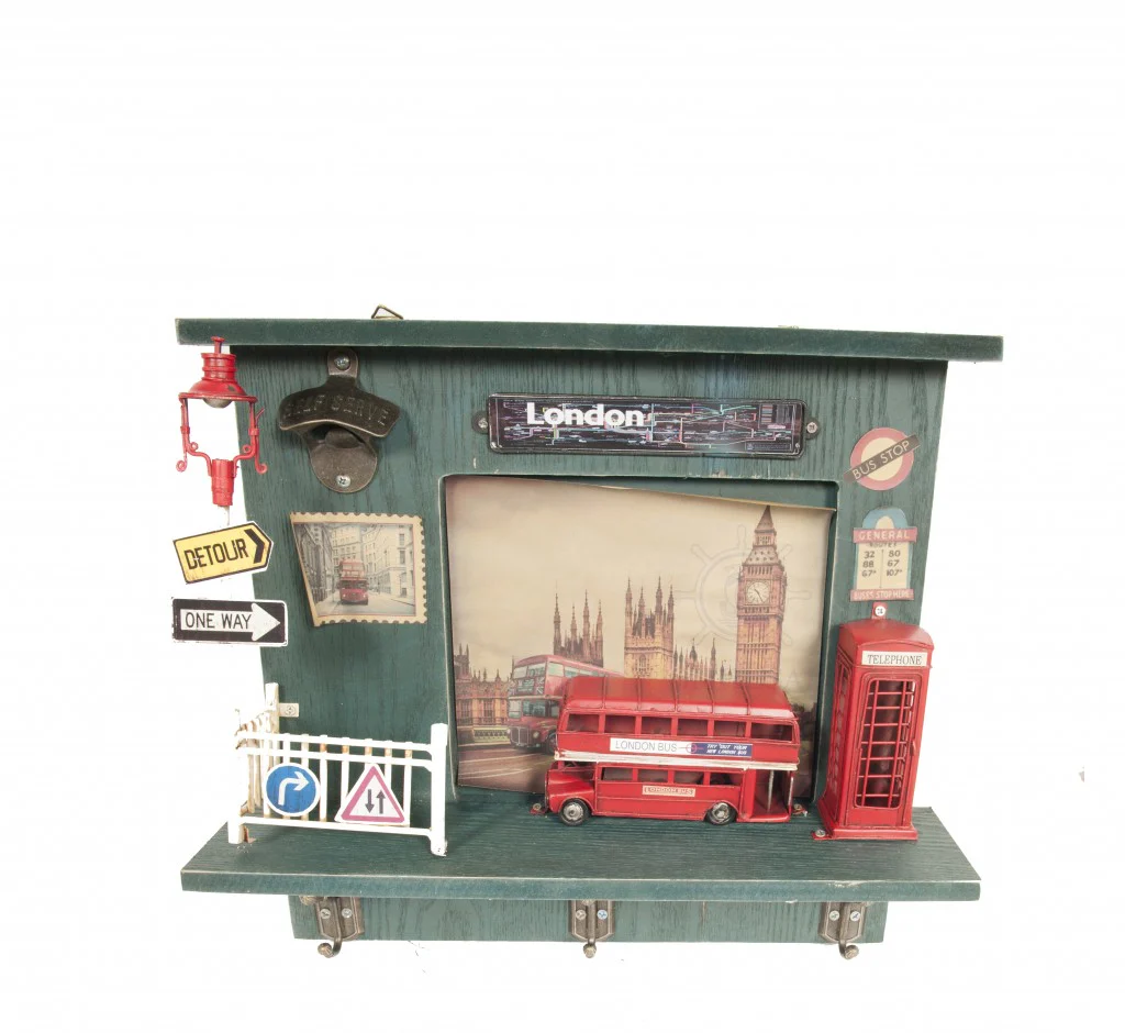 Vintage London Double Decker Key Organizer By Homeroots - Image 3