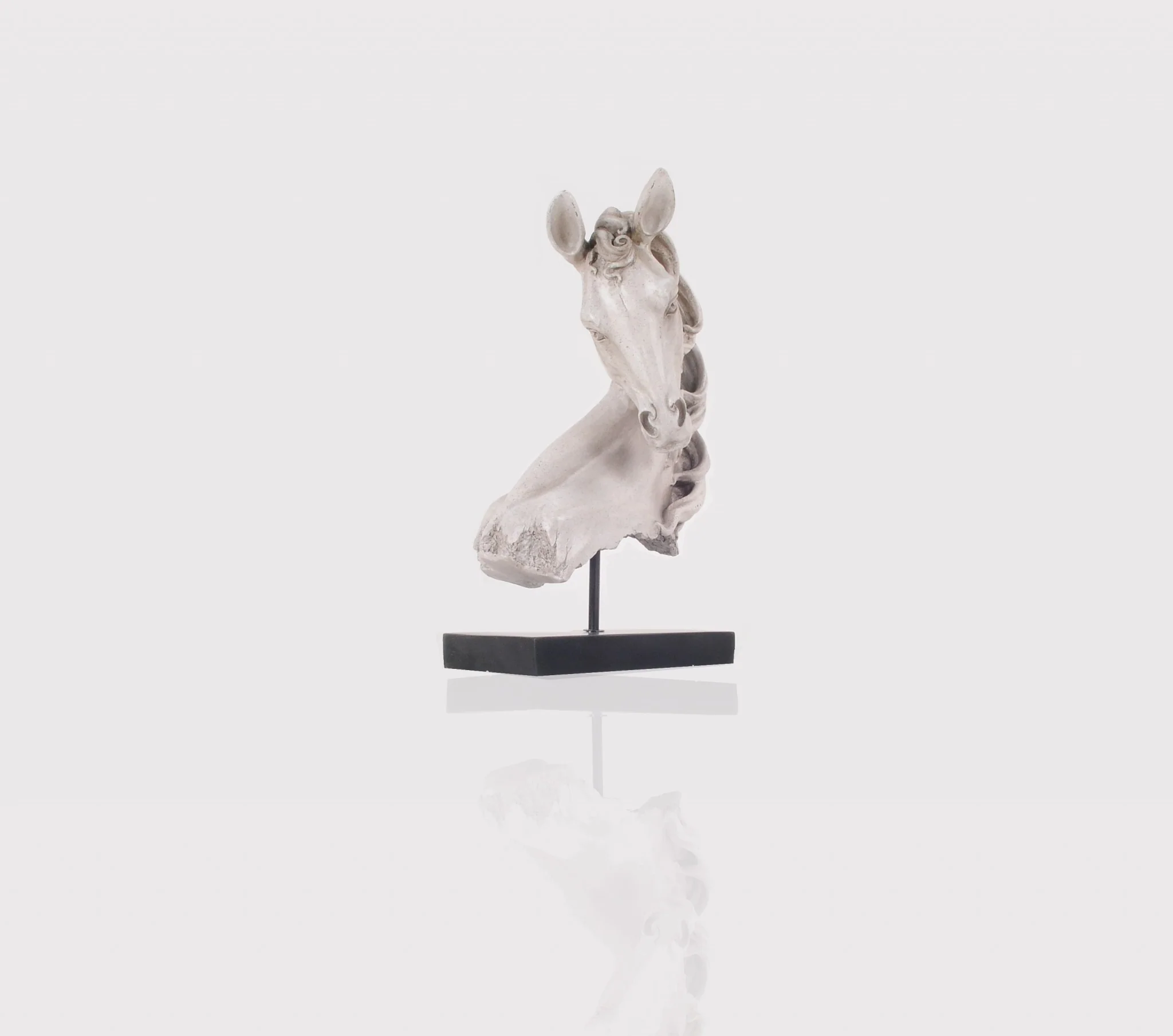 Vintage Look Off White Horse Head Statue By Homeroots - Image 3