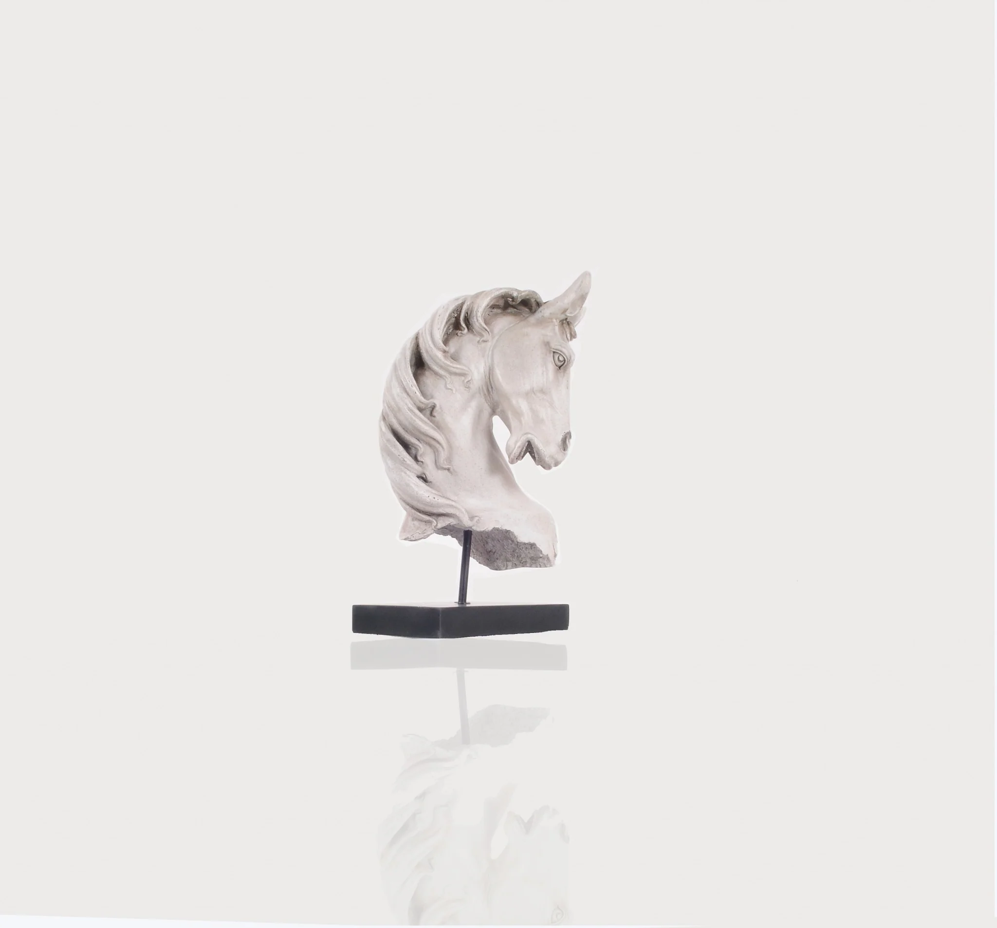 Vintage Look Off White Horse Head Statue By Homeroots - Image 4