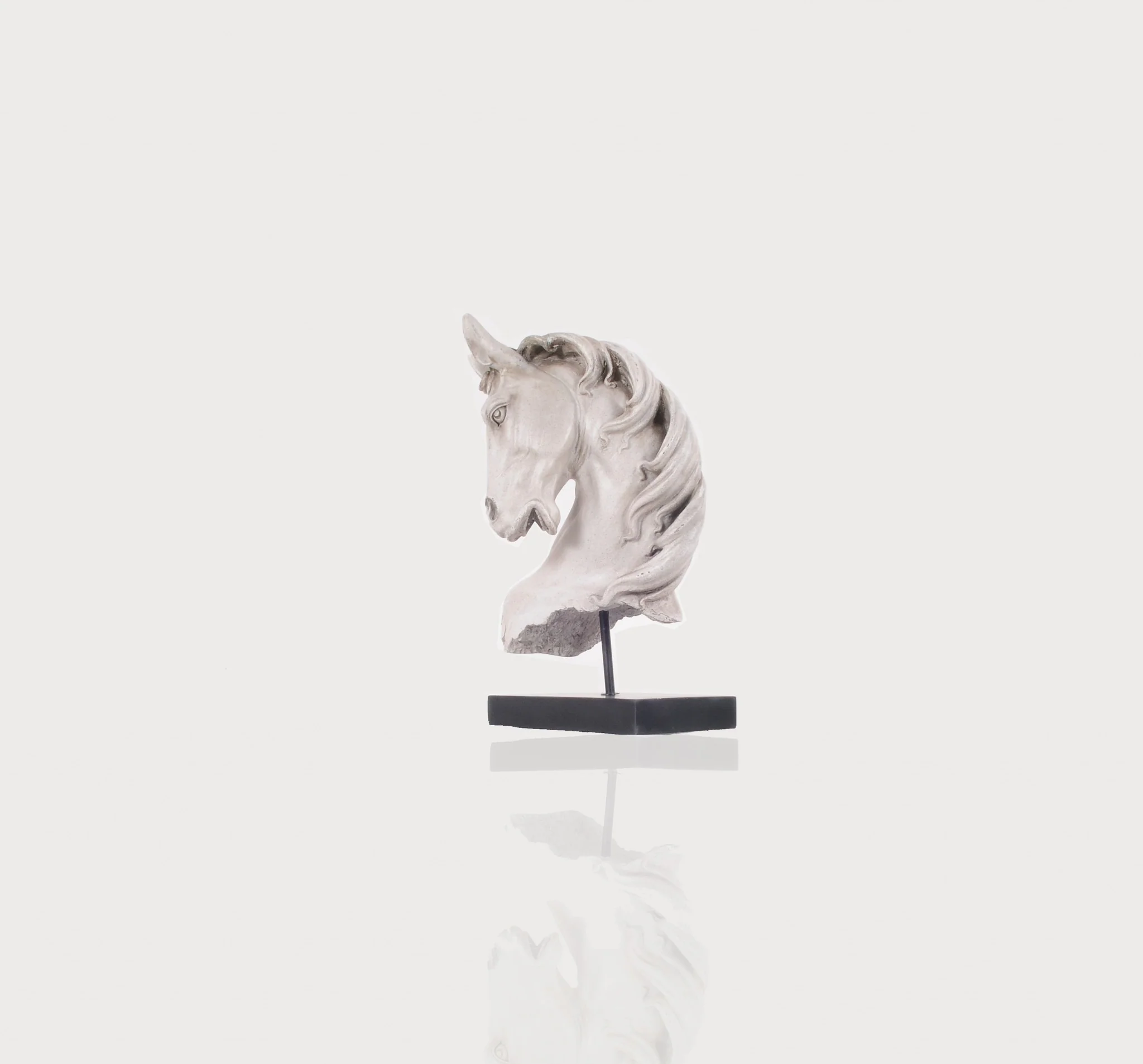 Vintage Look Off White Horse Head Statue By Homeroots - Image 5