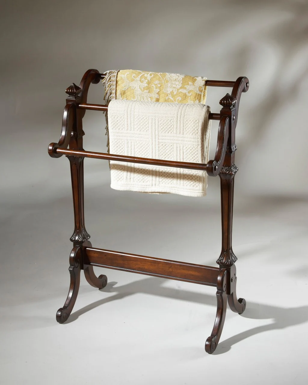 Vintage Oak Blanket Stand By Homeroots - Image 6