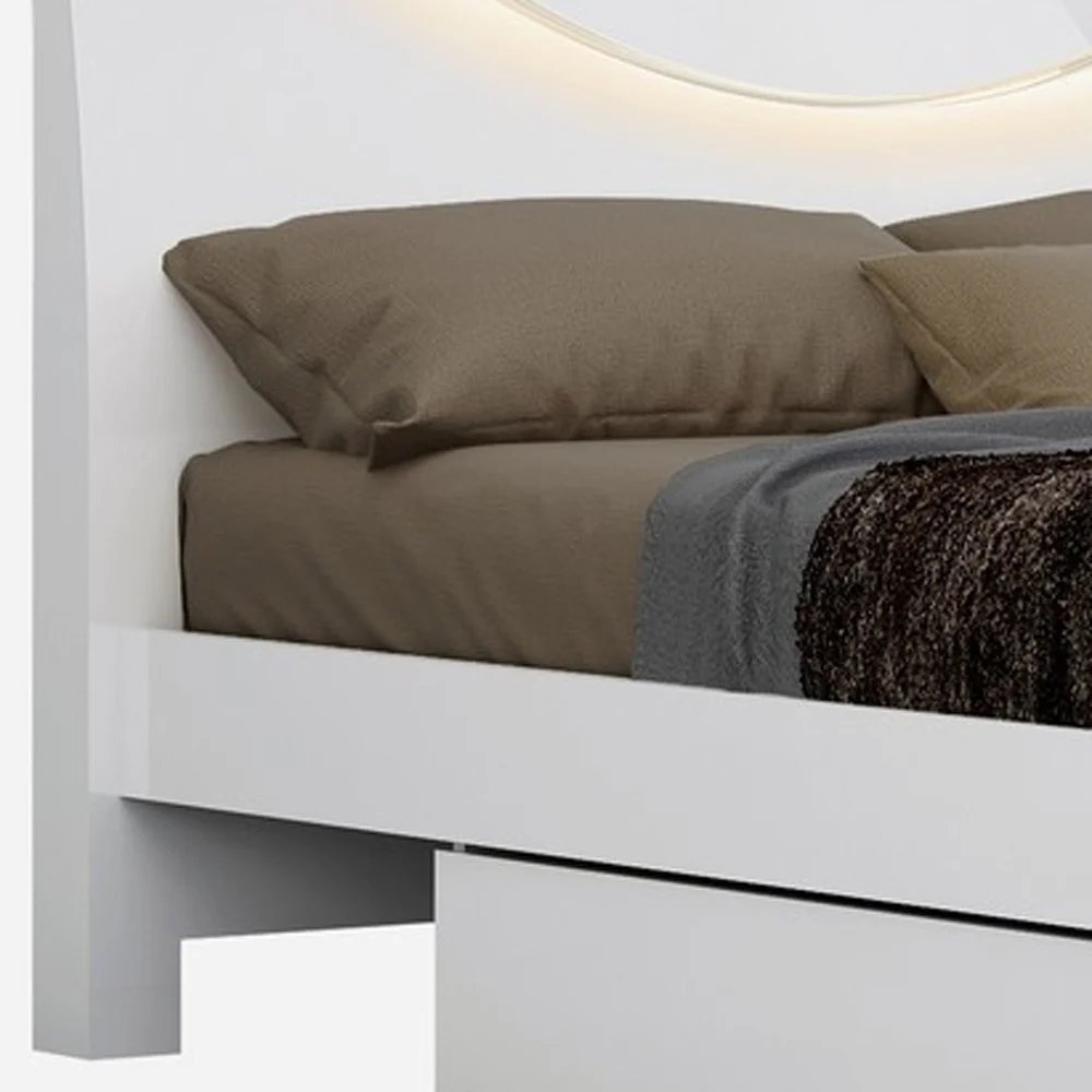 White California King Bed By Homeroots - Image 4