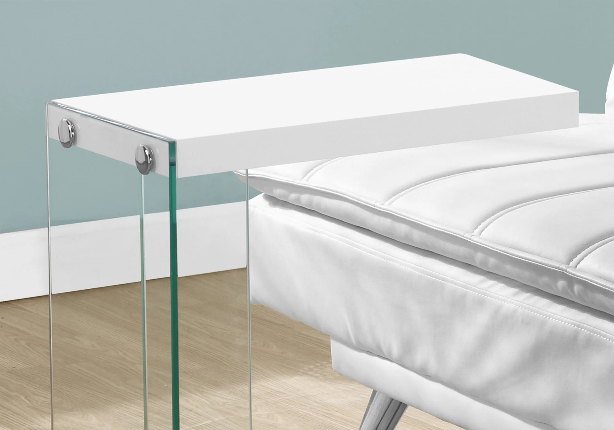 White Finish and Tempered Glass Accent Table By Homeroots - Image 2