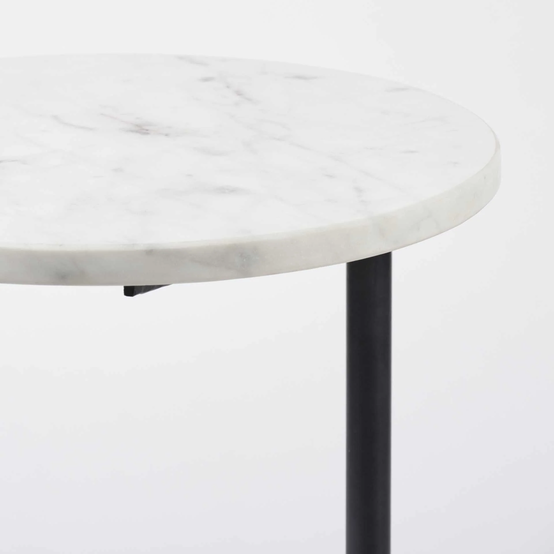 White Marble Round Top Accent Table with Black Iron Base By Homeroots - Image 5