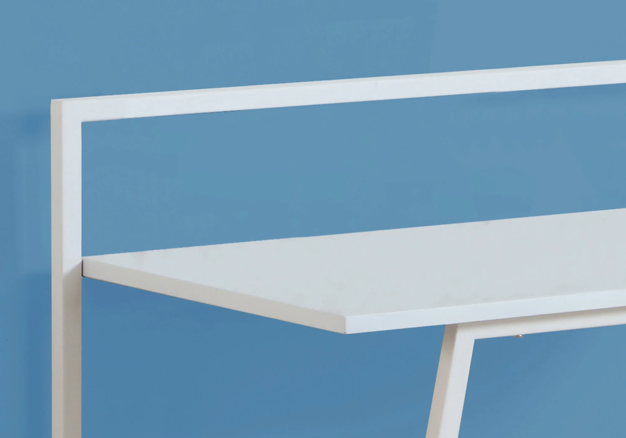 White Mdf Metal Computer Desk By Homeroots - Image 2