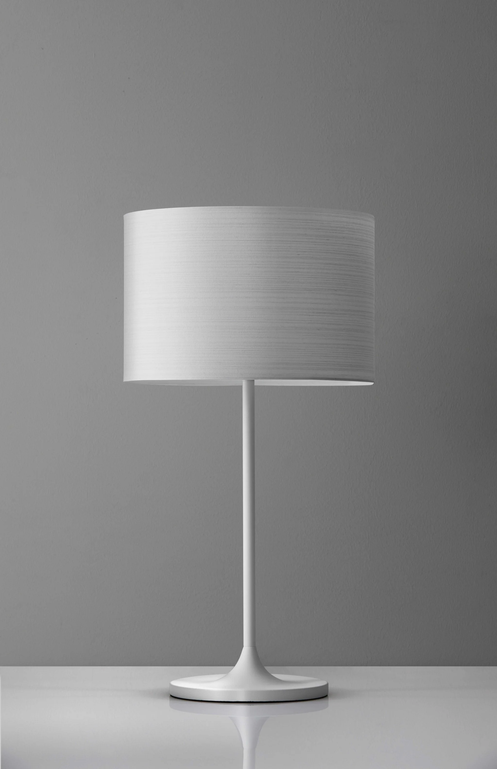 White on White Metal Table Lamp By Homeroots - Image 2