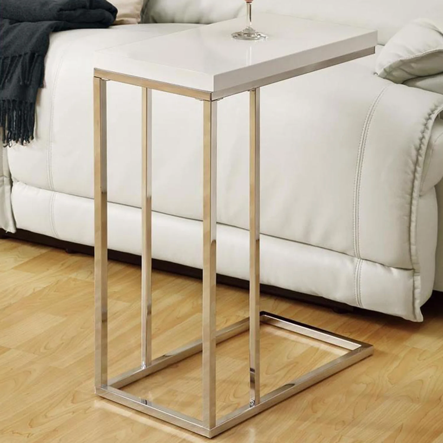 White Particle Board Metal Accent Table By Homeroots - 332974 - Image 5