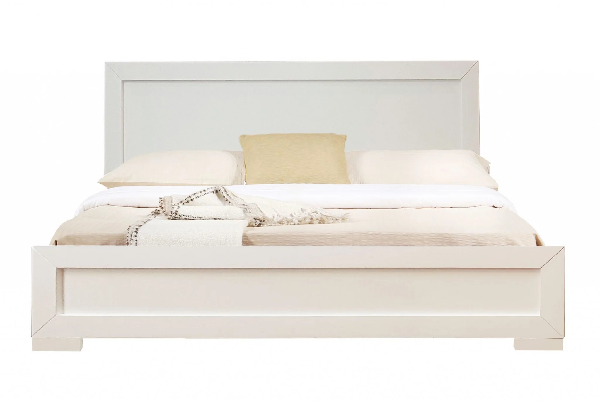White Wood Full Platform Bed By Homeroots - 397108 - Image 2